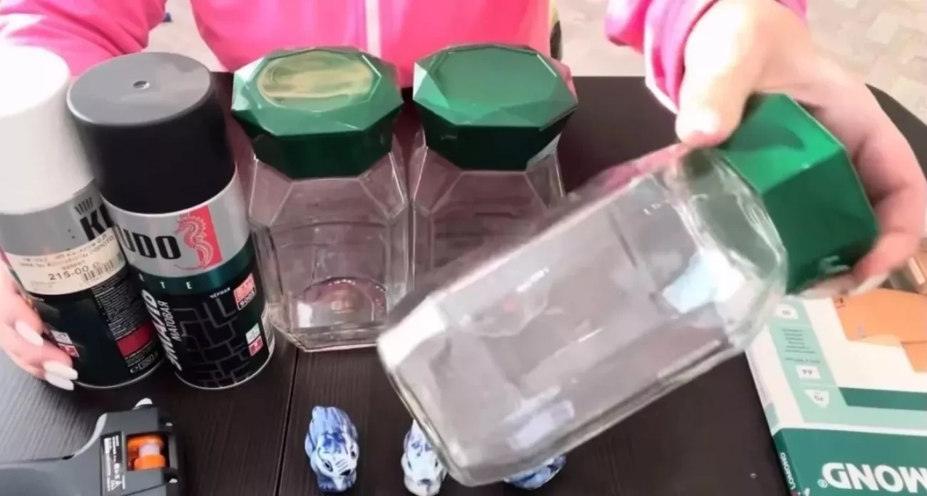 Секрет, который знают только хозяйки со стажем: что они делают с банками из-под кофе