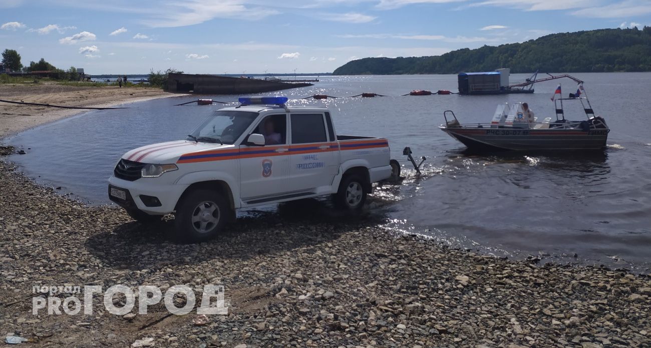 Мужчина с поддельными правами катался по Волге у Кокшайского