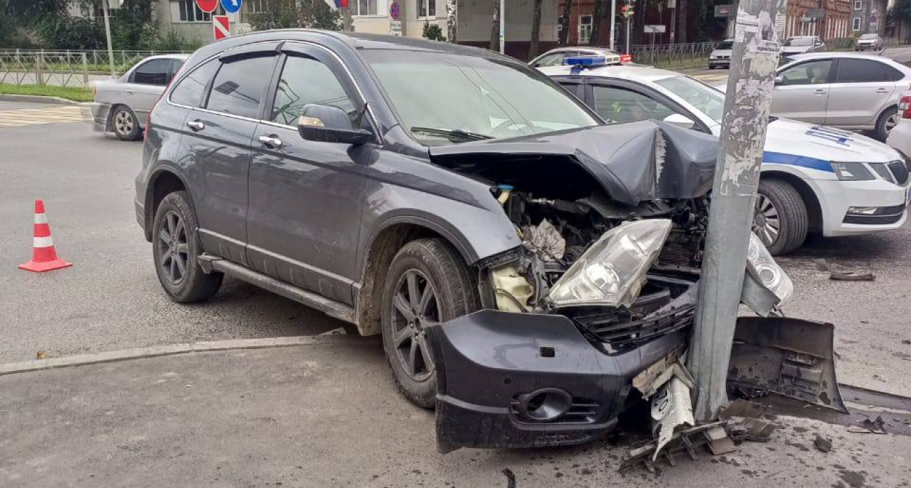 Жесткое ДТП на перекрестке в Йошкар-Оле: пострадали трое детей