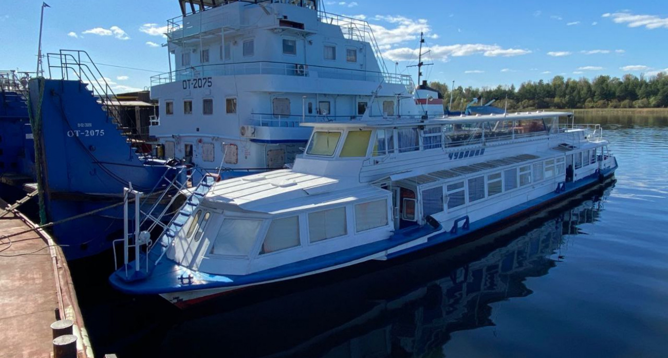 В Звенигово приплыл на слипование популярный теплоход из Чувашии