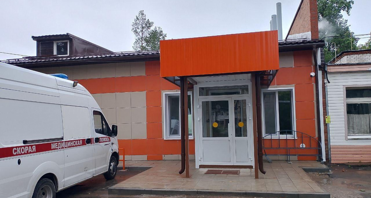 Для медиков скорой в Волжске отремонтировали подстанцию: сделали комнату отдыха и душевые