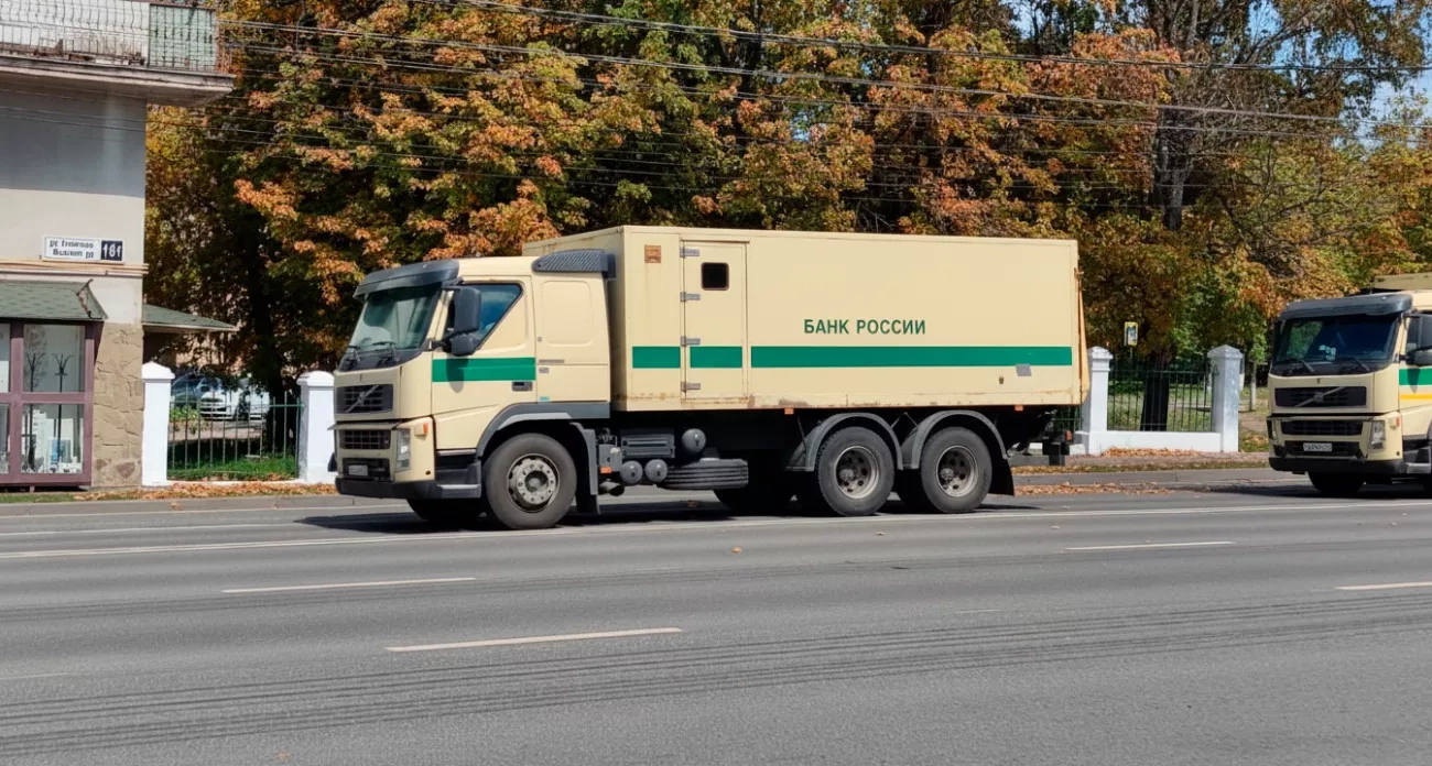 Фальшивую пятитысячную привезли в банк и штрафы за сорняк: главные новости за 6 ноября в Йошкар-Оле