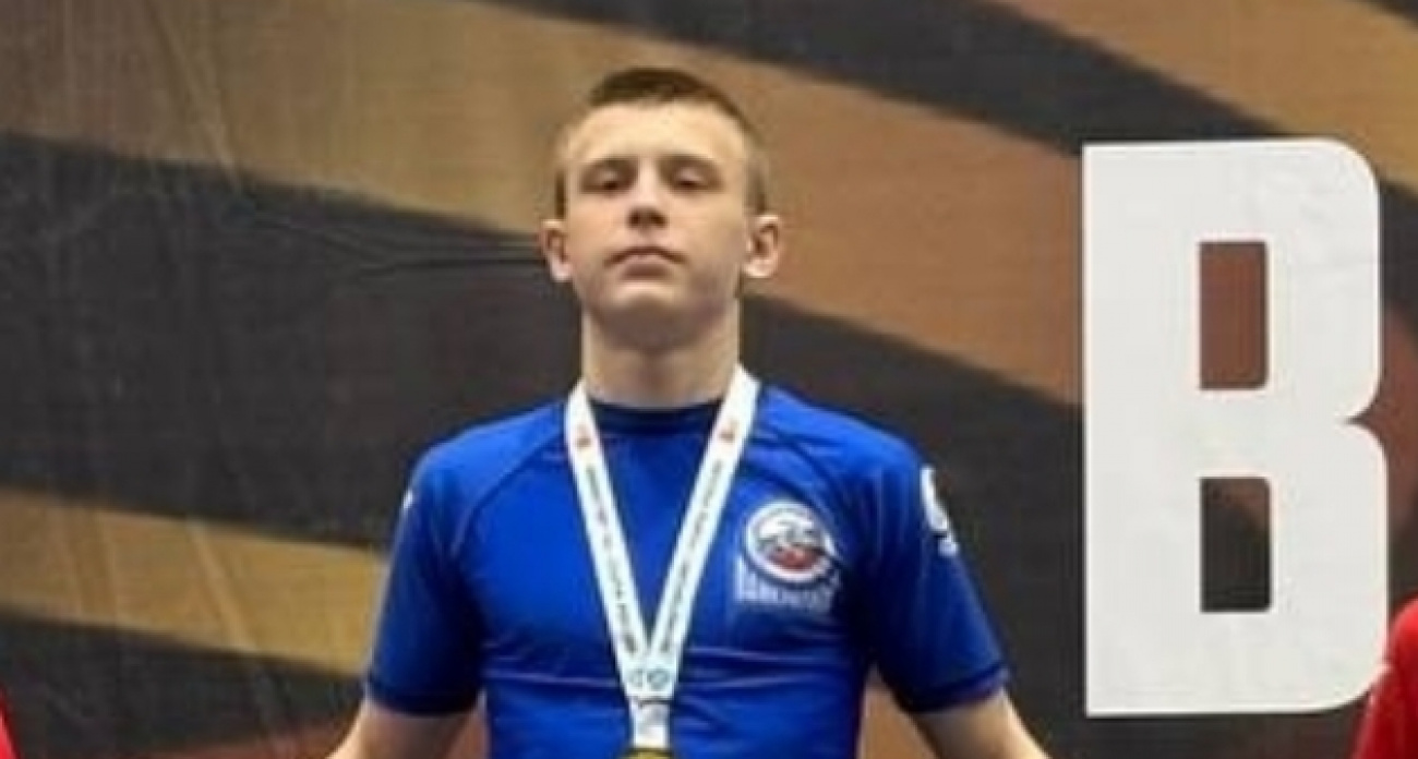 "Золото" мира взял школьник из Советского района среди борцов в Греции
