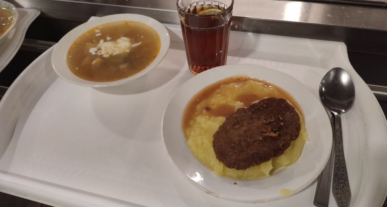 37 школ Марий Эл проверили на качество питания учеников