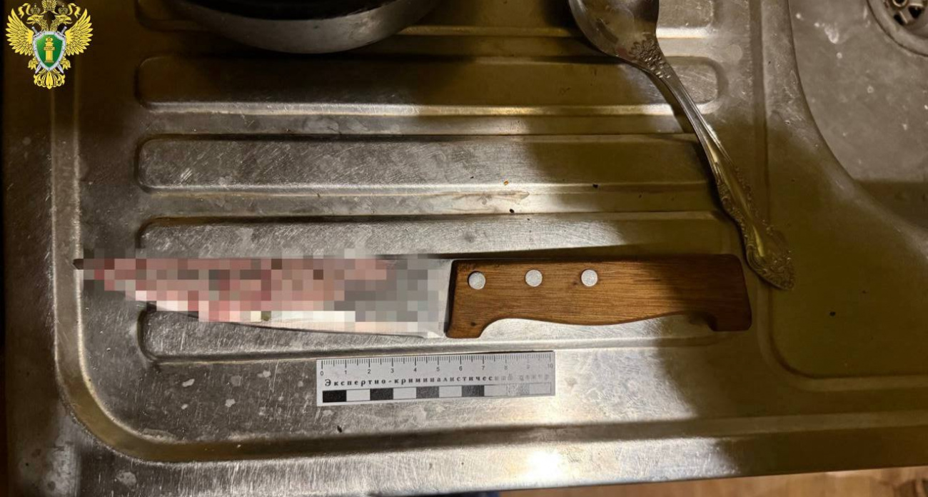 Тело мужчины в крови нашли в квартире в Йошкар-Оле