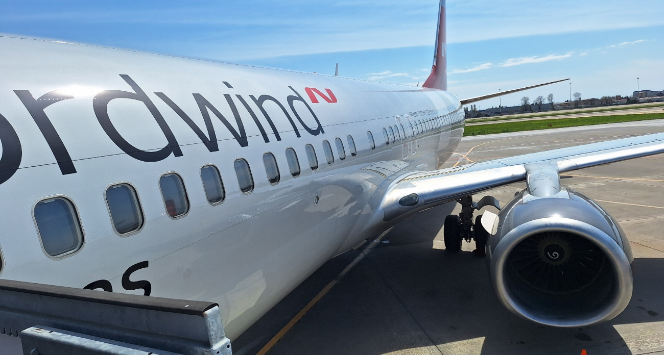 Почему все самолеты белых и ярких цветов – запомните раз и навсегда