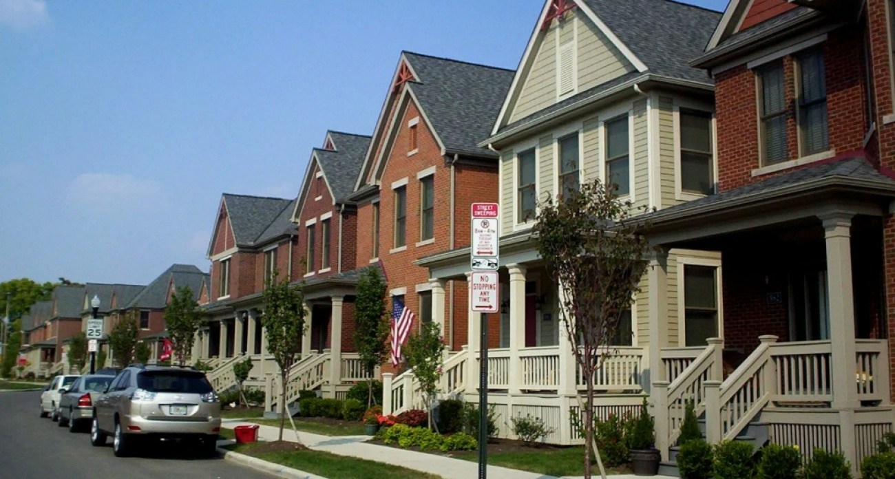 Почему американцы никогда не строят забор вокруг дома, а мы окружаем себя бетонной крепостью