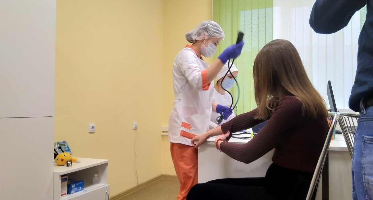 Больше никакой химиотерапии: в России официально разрешили использовать две противораковые вакцины