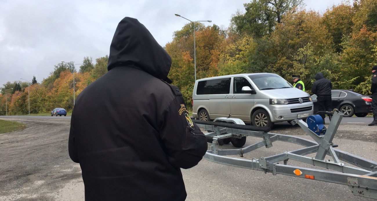 Волжанин побоялся потерять свой прицеп и отдал полмиллиона долгов ребенку