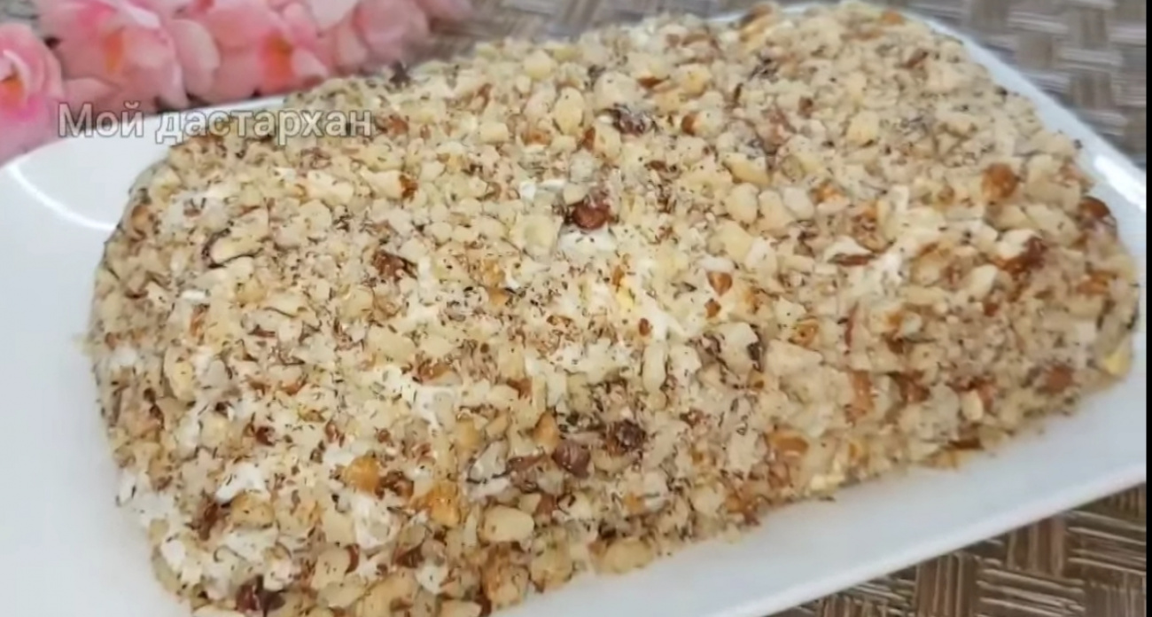 Шикарный салат Конь-огонь вместо надоевших Оливье и Шубы: минимум продуктов, максимум вкуса