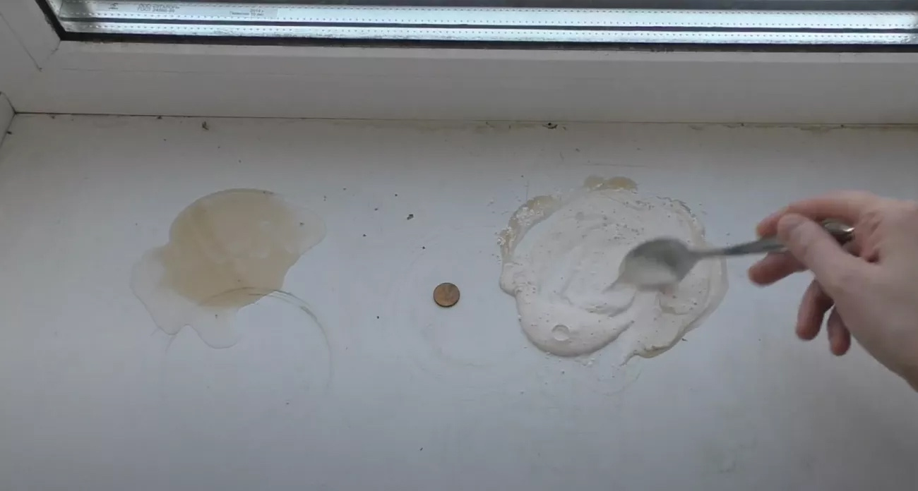 Пластиковые окна станут как новые: вся желтизна и налет сходят сами за 13 рублей