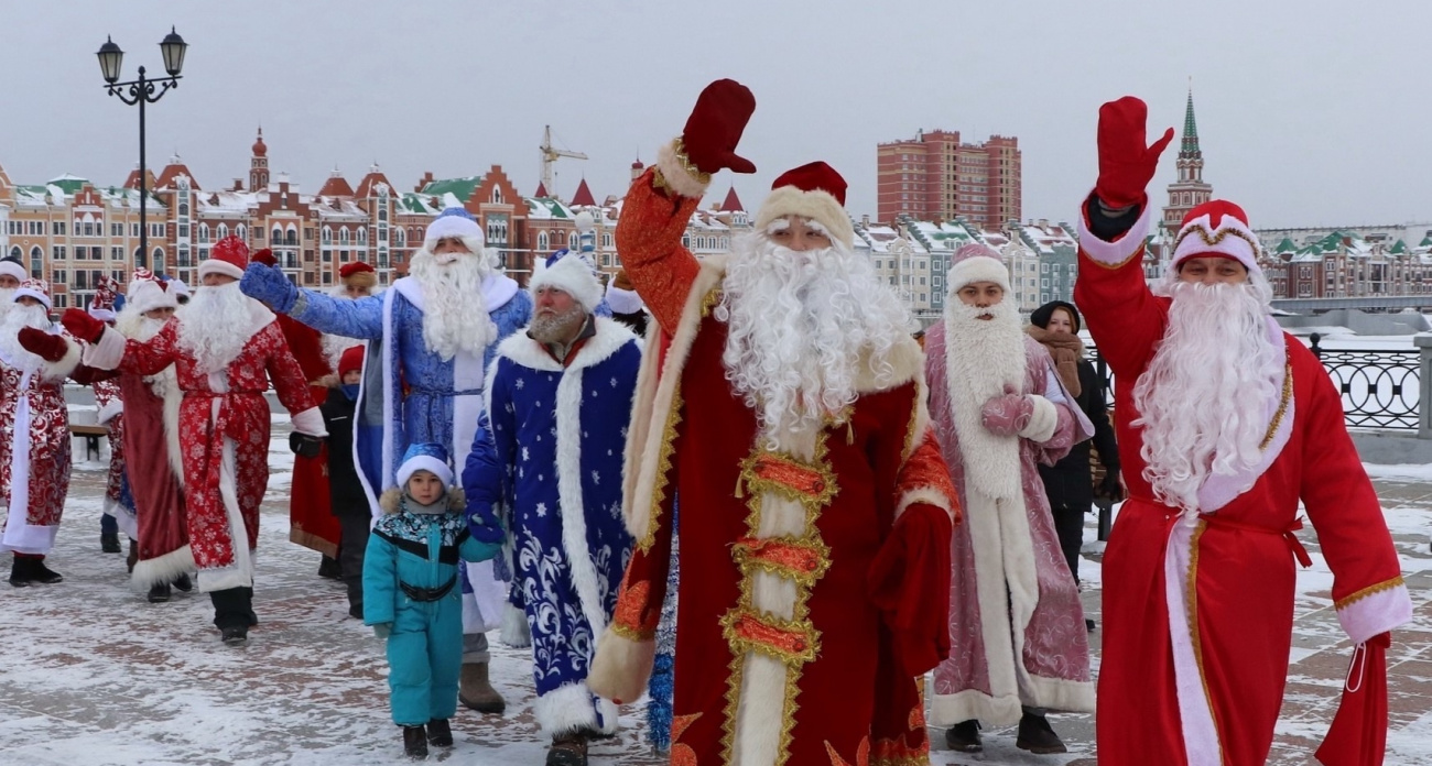 Центр Йошкар-Олы перекроют из-за шествия Дедов Морозов