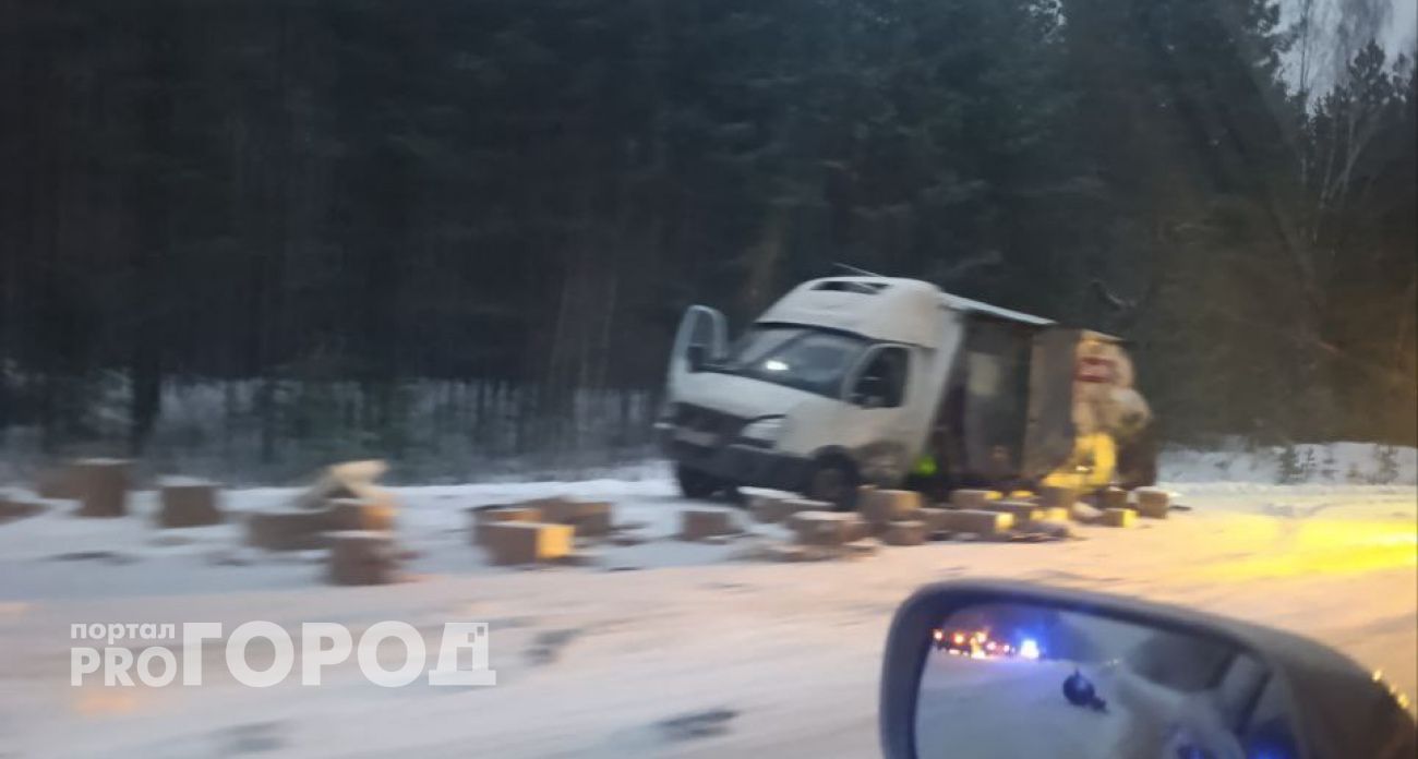 Водитель легковушки погиб в аварии с фургоном в Звениговском районе