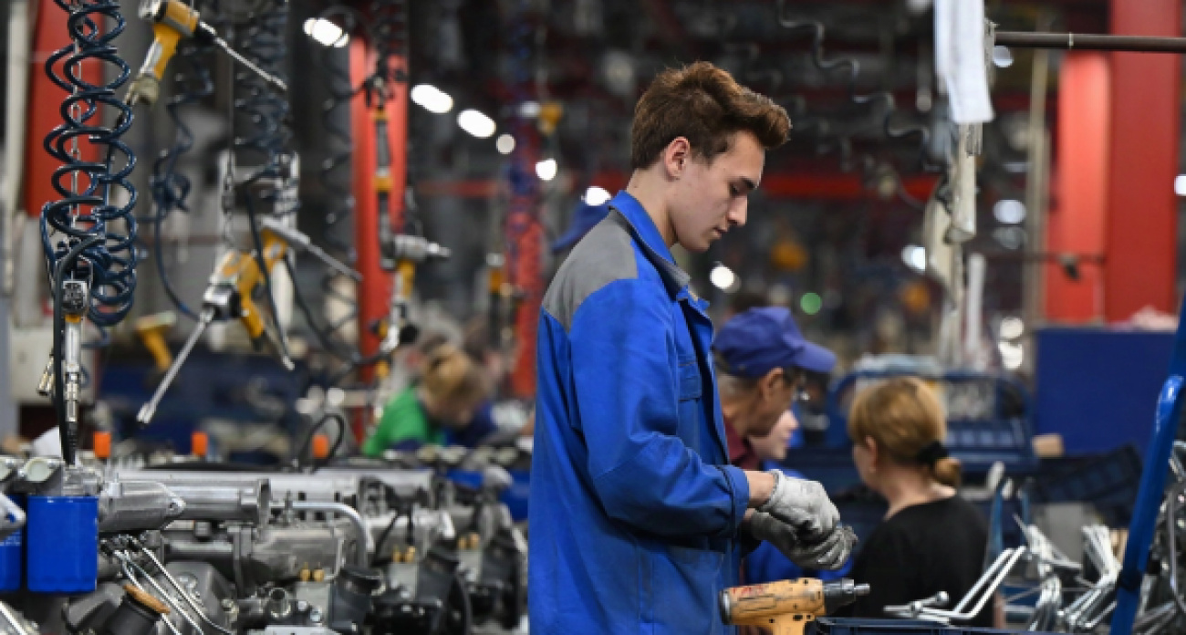 Марийских студентов отправят на заводы собирать КамАЗы