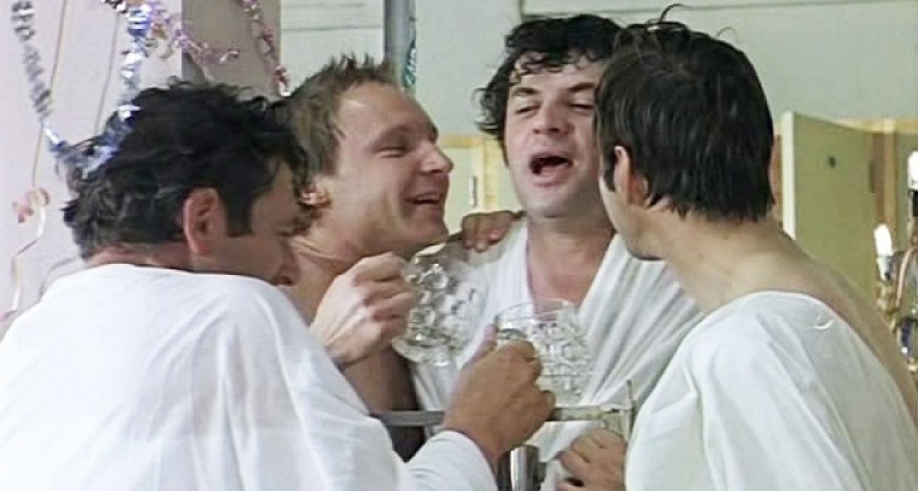 Предновогоднее расписание работы йошкар-олинских бань для тех, кто верен заветам Жени Лукашина