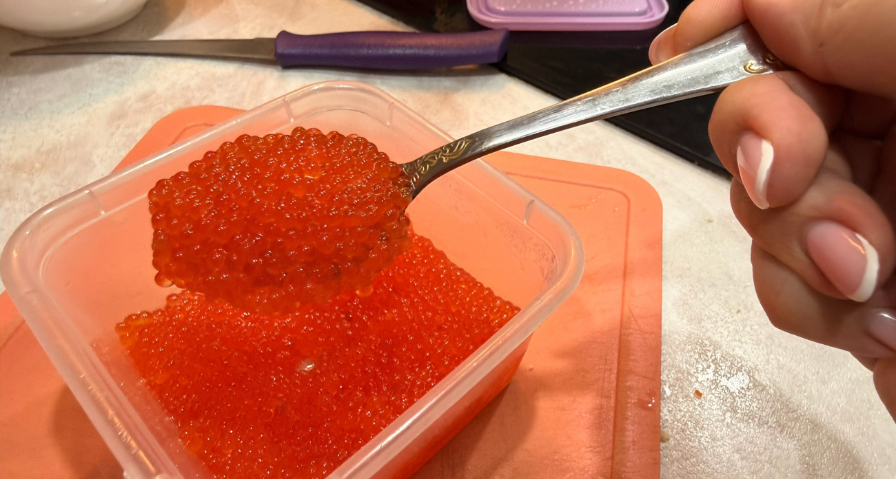 "Максимум пару ложек": Россиян ошарашили насчет красной икры – на самом деле она вредная