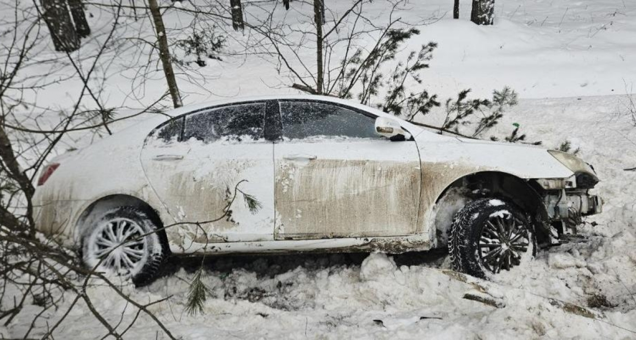 Два человека покалечились на китайской иномарке в Звениговском районе