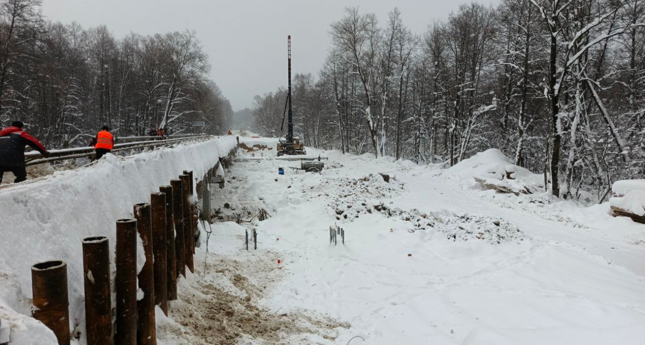 На подъезде к Моркам установили реверсивное движение из-за ремонта моста