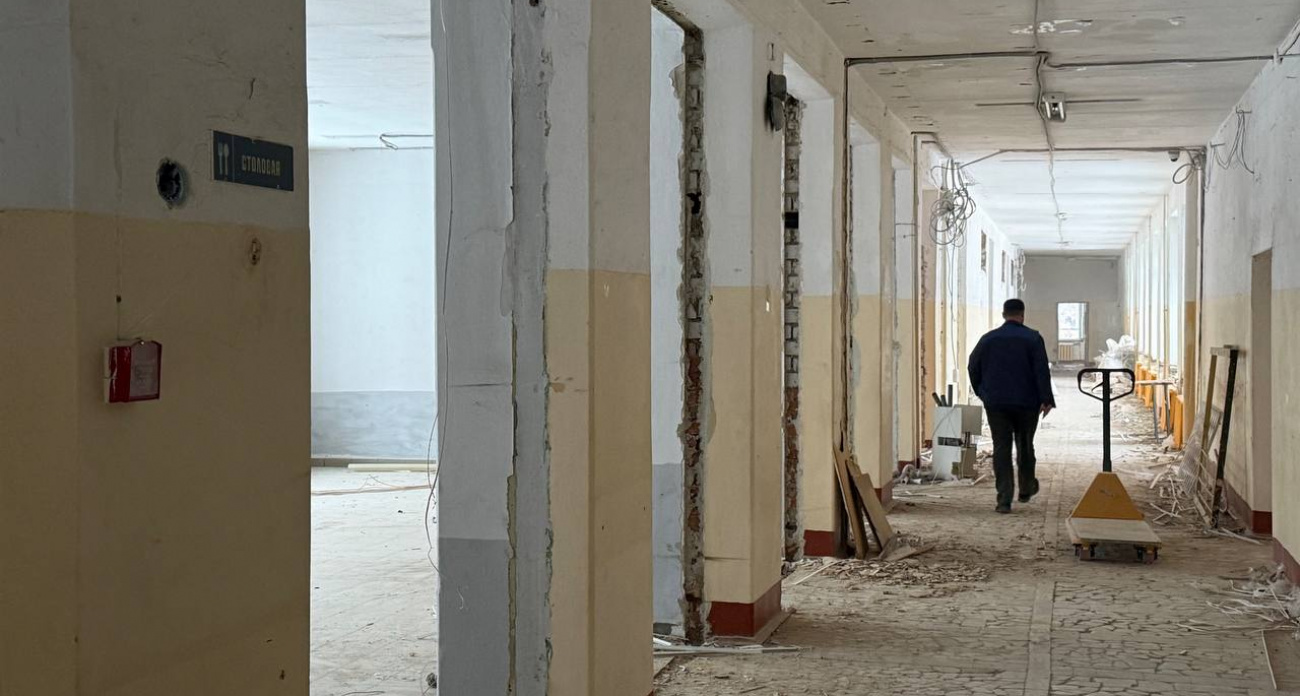 Снимают пол, трубы и проводку: школу в Йошкар-Оле разобрали до стен ради капремонта