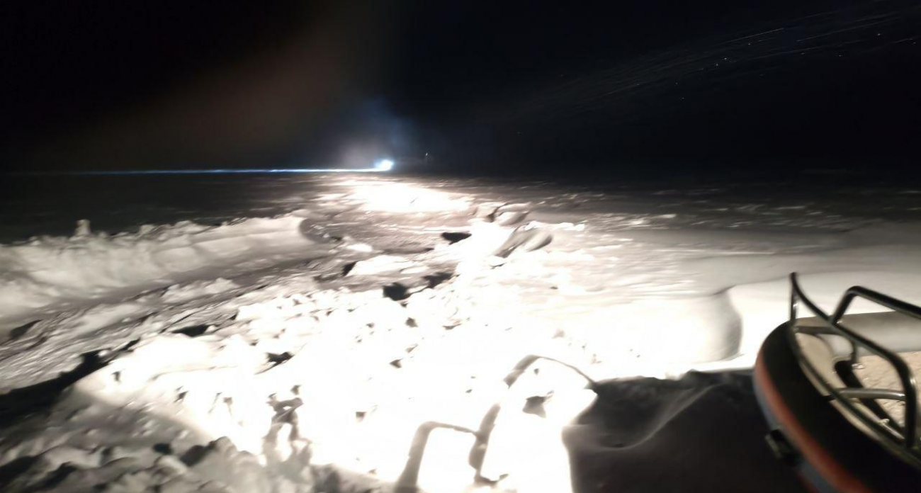 Спасатели МЧС срочно выехали на ЧП со льдом Волги между Сумками и Юрино: есть пострадавший