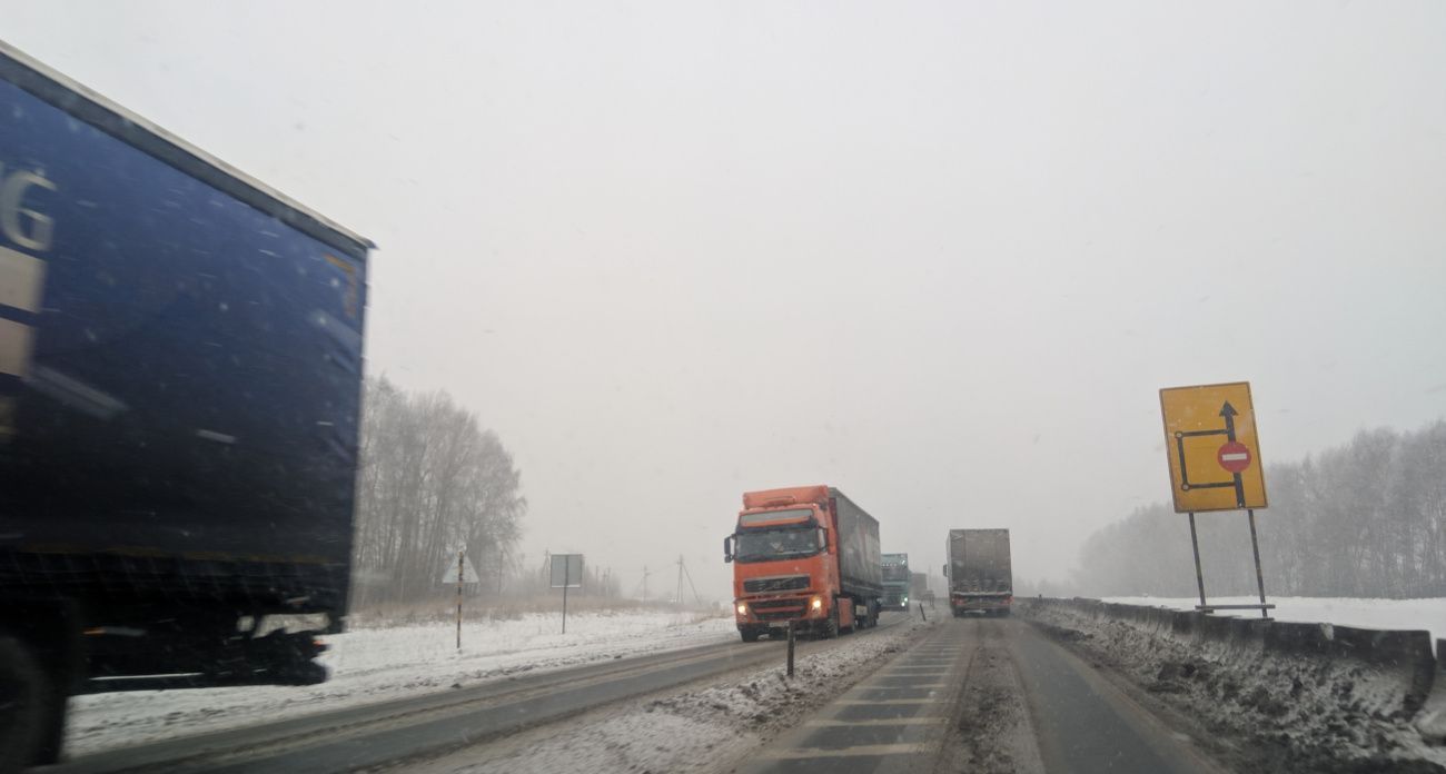 Автобусам и грузовикам Марий Эл запретили выезжать на одну из трасс из-за непогоды