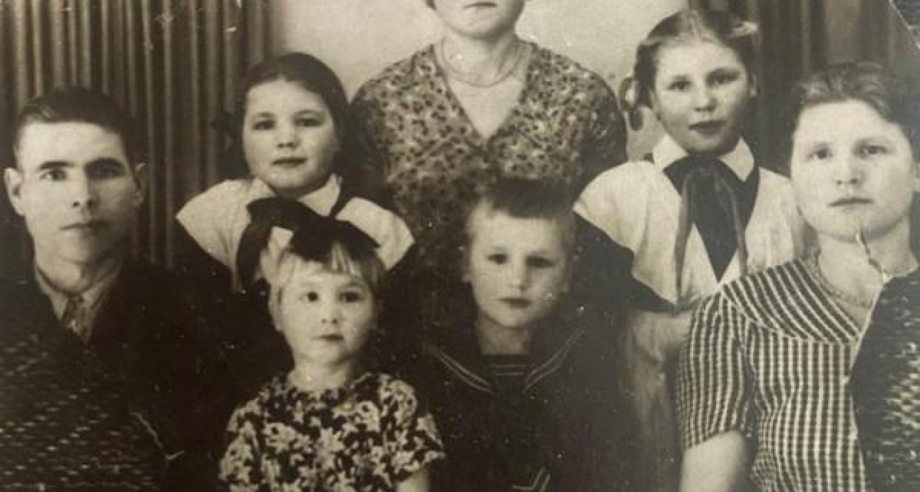 От руля трактора до 101 года: как Глава Марий Эл поздравил ветерана труда Лидию Торопову