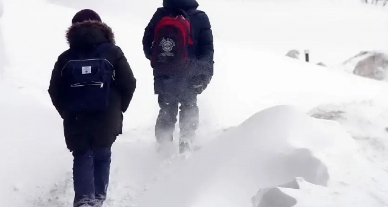 «Сам решай»: родителям в Йошкар-Оле разрешили оставить детей дома во время аномальных снегопадов