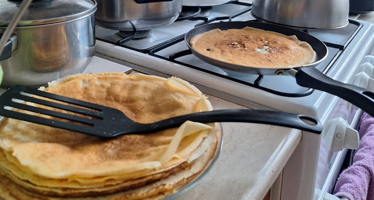 Жарить блины на Масленицу прошлый век: вот что готовят умные хозяйки