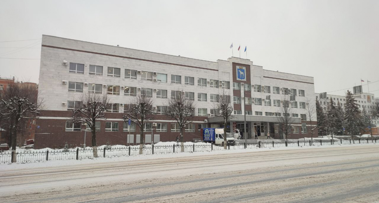 В Йошкар-Оле после праздника ограничат въезд на парковку администрации