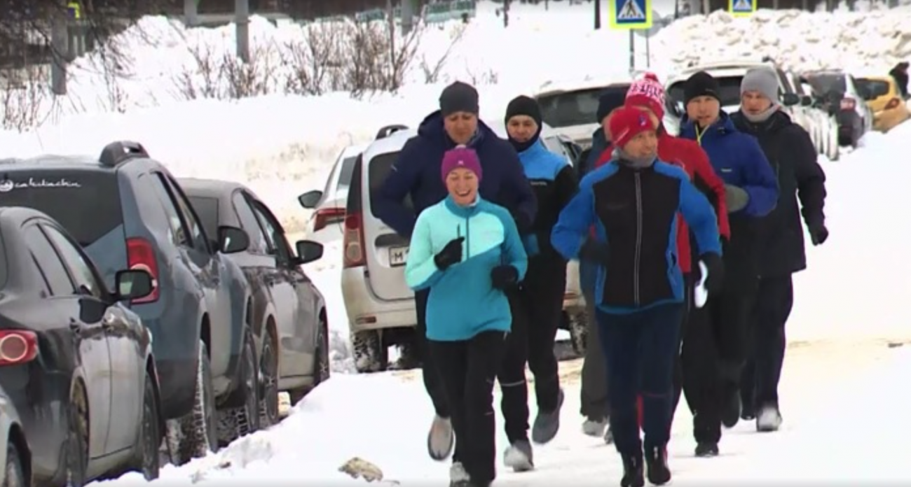 И пробежали, и поговорили: необычный забег устроили в Йошкар-Оле в честь 23 Февраля
