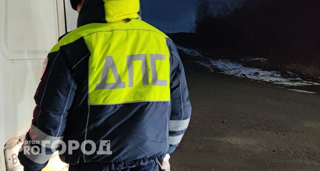 Подросток перебегал дорогу в неположенном месте и помешал двум машинам в Йошкар-Оле