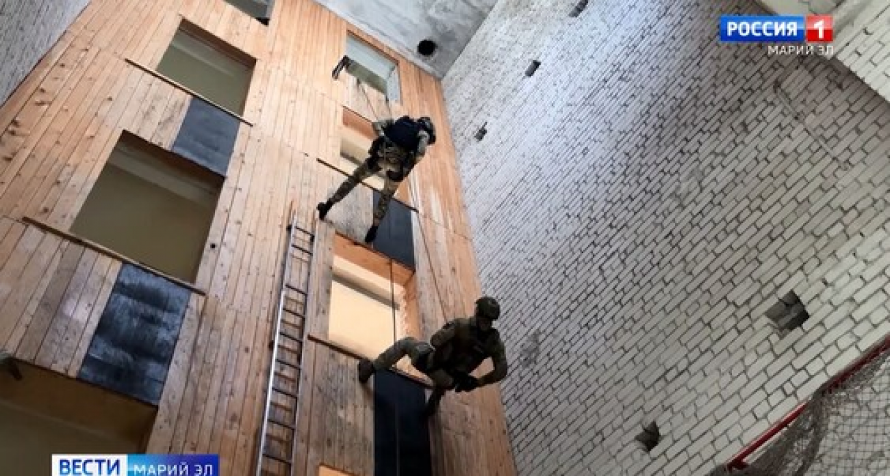 «Берсерки» из Марий Эл штурмуют здания через окна