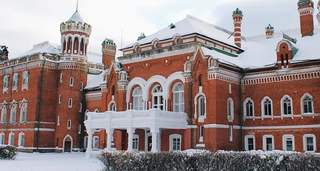 Из здания замка Шереметевых начали делать дом культуры