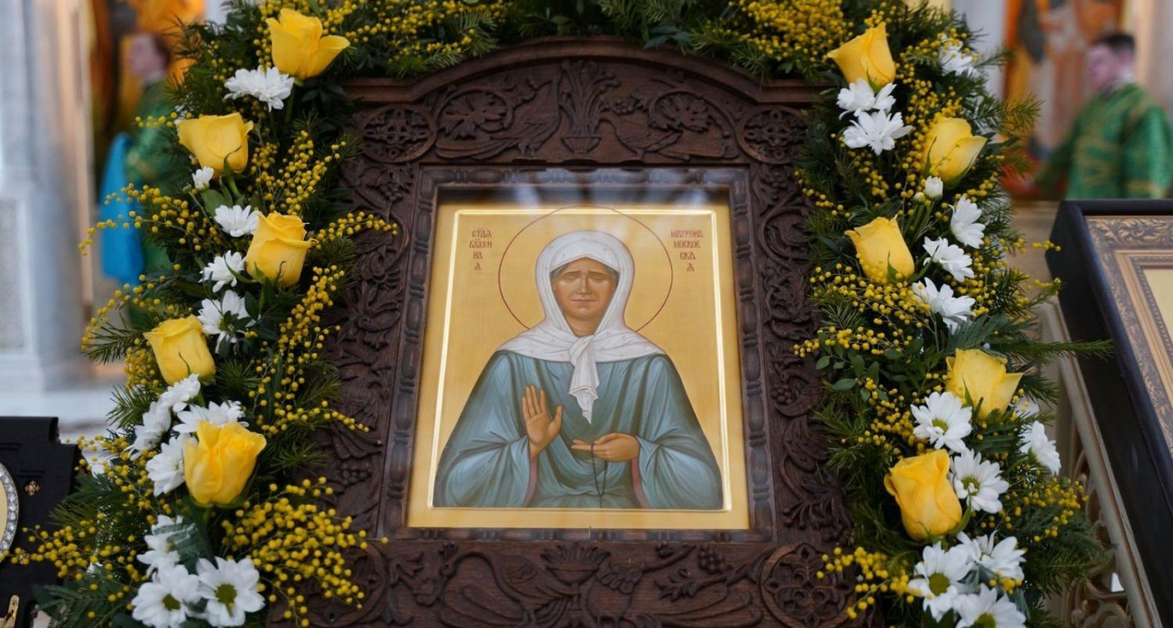 В Йошкар-Оле верующие прикоснулись к мощам святой Матроны