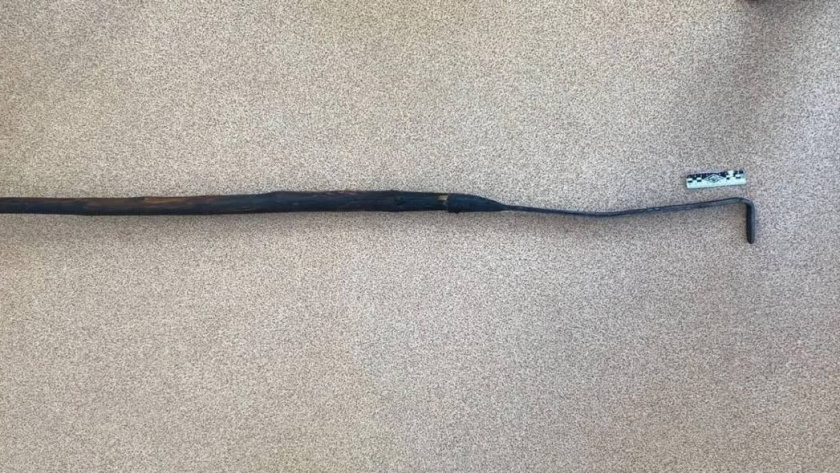 Житель Горномарийского района измучил жену раскаленной кочергой