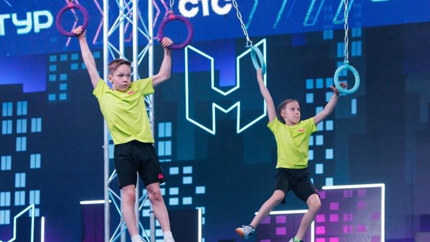 Школьники из Волжска и Йошкар-Олы будут покорять полосу препятствий в шоу Суперниндзя.Дети на СТС