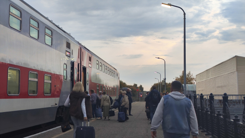 Проводница раскрыла правду о самых сложных пассажирах: они превращают поезд в ад