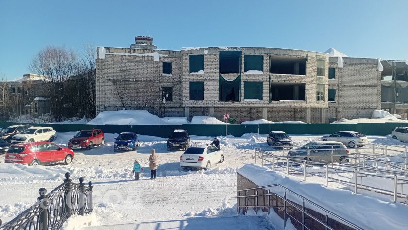 Знаменитый долгострой на набережной Йошкар-Олы снова выставили на торги: упал в цене