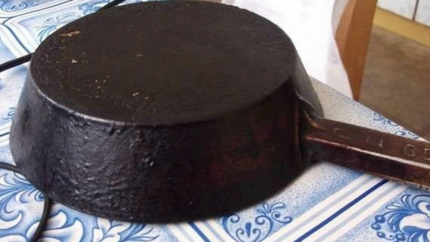 Одна таблетка на ночь 10-летний нагар слезает со сковороды: даже новые так не сверкают