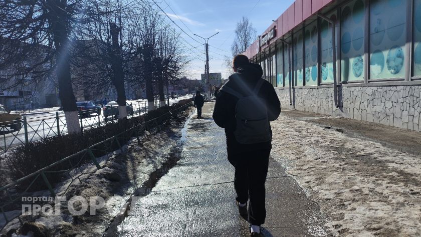 За отказ убирать улицы жителя Медведевского района на колонию