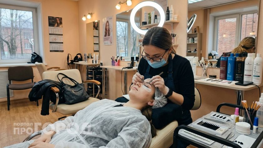 Нарощенные ресницы больше не в моде: пять процедур, которые приходят на замену у красавиц
