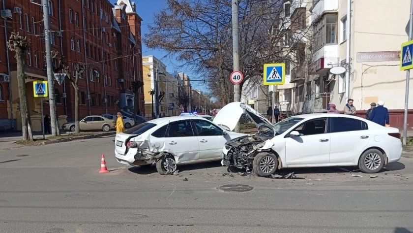 ДТП с пострадавшей, заморозки и капремонт: главные новости за 16 апреля