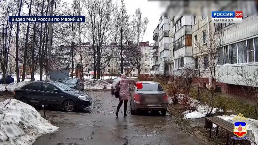 Йошкаролинка пошла поджигать чужой автомобиль по заданию из интернета