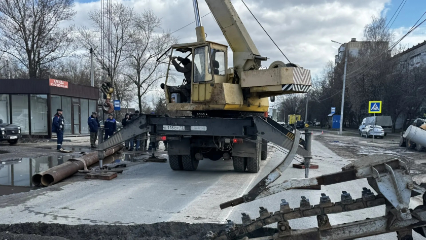 Грунтовые воды отводят от частных домов в Волжске