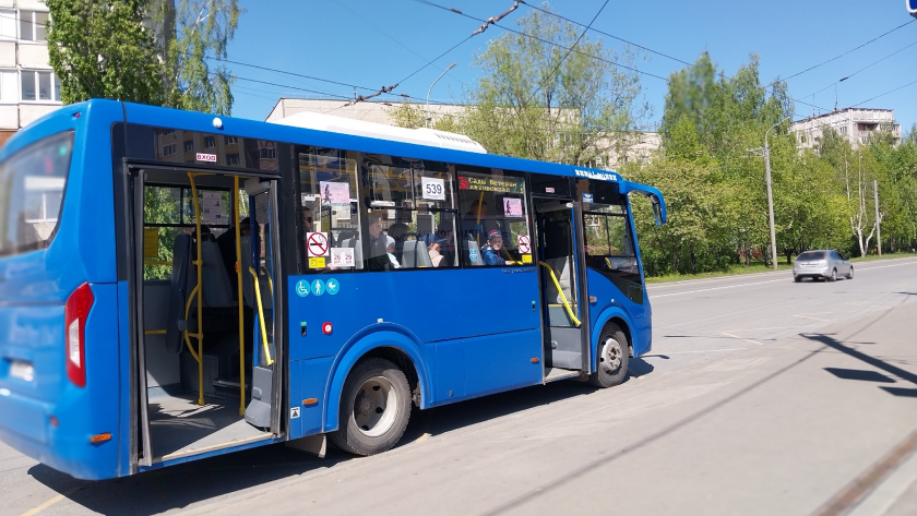 В Марий Эл запустят спецрейсы на кладбища перед Троицей