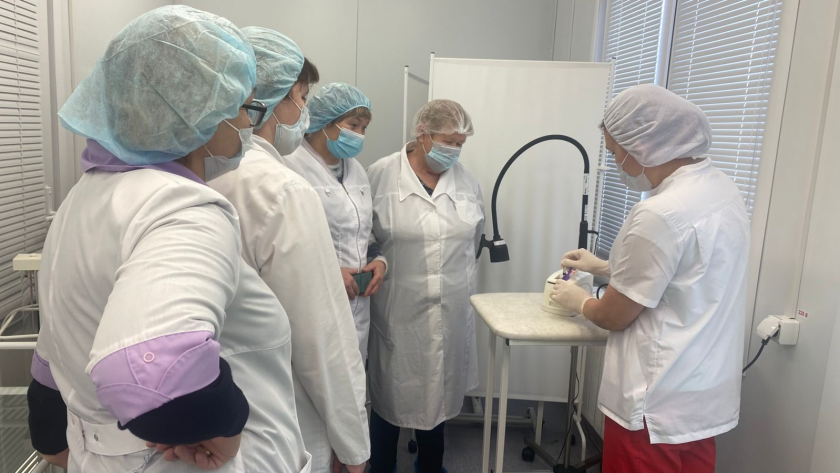 В парке Йошкар-Олы развернули мобильную клинику: принимают 100 пациентов за один день