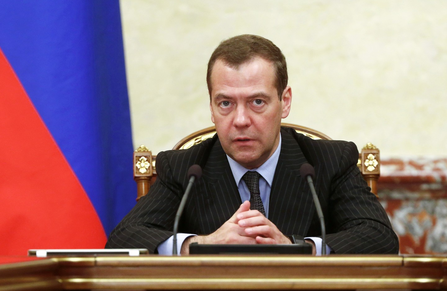 Медведев заявил об общем увеличении пенсий в 2018 году