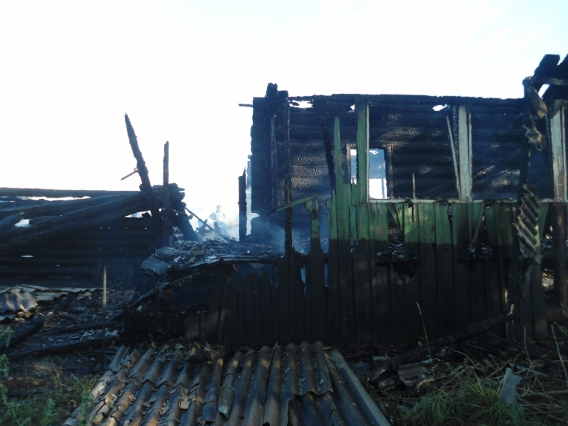 В Марий Эл семья из-за пожара осталась без крыши над головой
