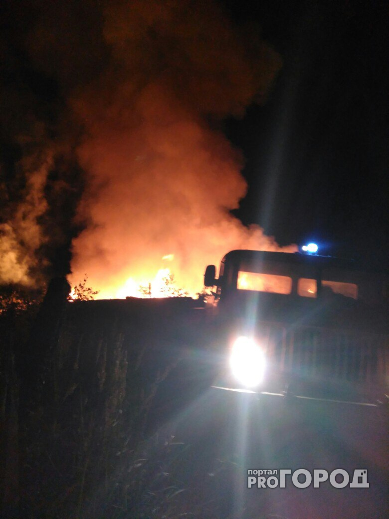 В Марий Эл жители поселка пытались потушить пожар до приезда МЧС