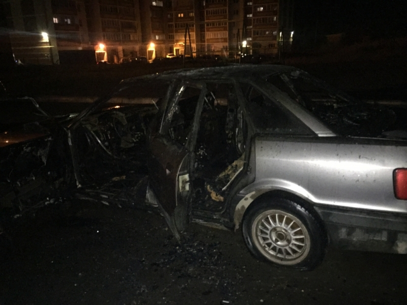 В Марий Эл по неизвестным причинам сгорело авто